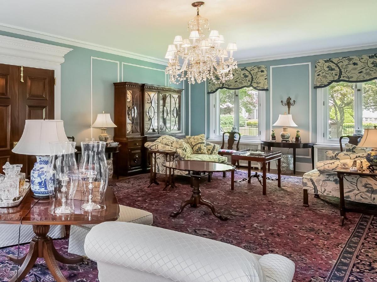 บิชอปส์ ฮอลล์ Bed & Breakfast โอ๊คพาร์ค ภายนอก รูปภาพ