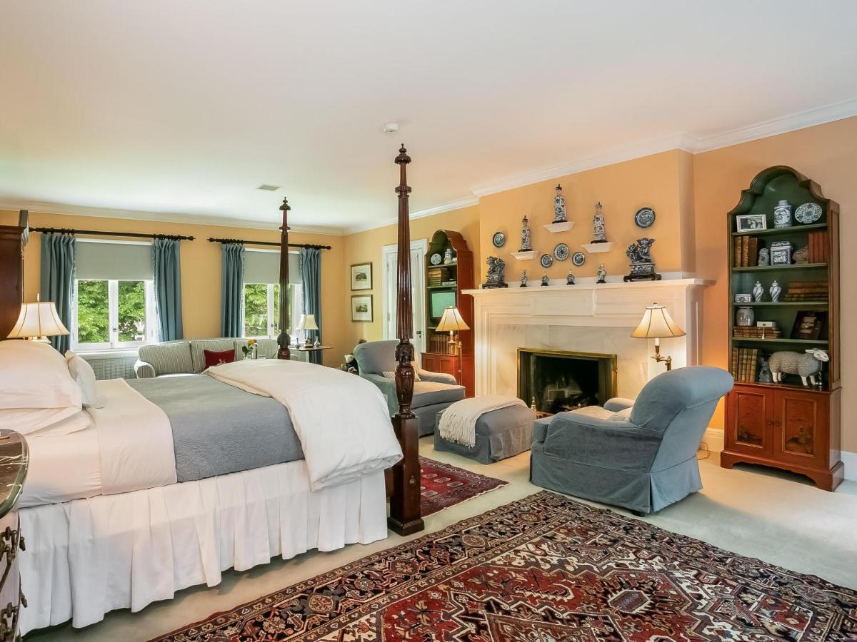 บิชอปส์ ฮอลล์ Bed & Breakfast โอ๊คพาร์ค ภายนอก รูปภาพ